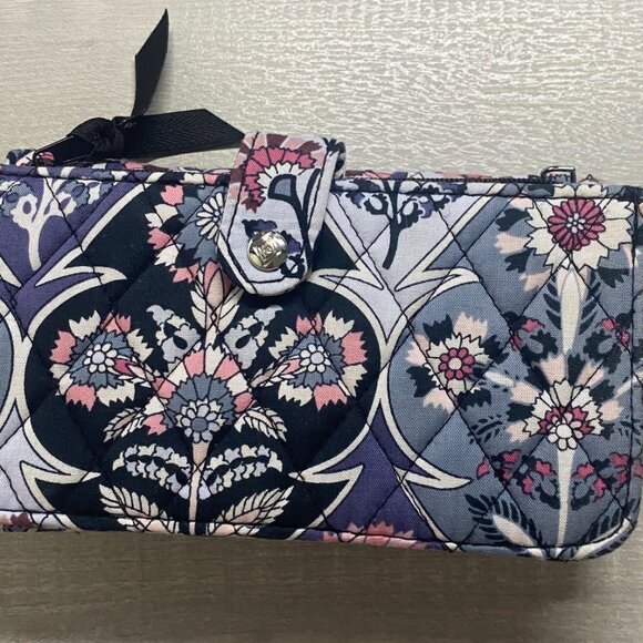 Vera Bradly Trifold Wallet - Picture 4 of 4